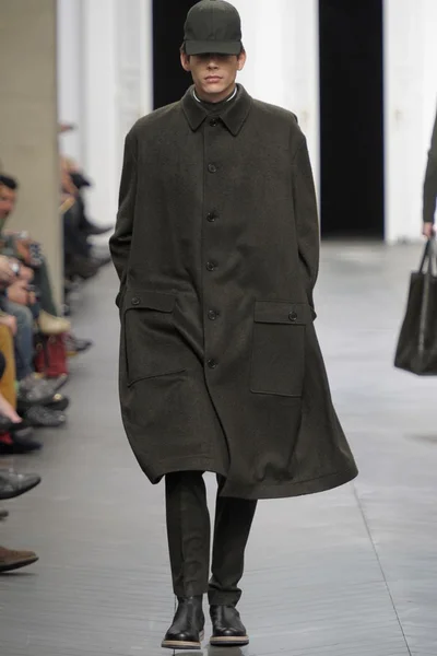 Look 7